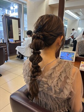 ルシア(LUCIA) 編み下ろしヘアセット/編み下ろし