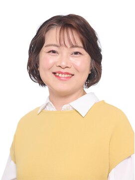 ブロッサム プロデュースド バイ エガオ(Blossom PRODUCED by EGAO) 50・60代におすすめ◎軽やかレイヤーボブ