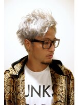 スタジオ 渋谷 原宿(Stujio)&nbsp;ホワイトブリーチ★無造作ショート