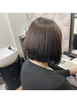 テト(teto) 前下がりボブ/白髪ぼかし