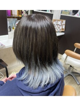 ジュビレ 毛先カラー