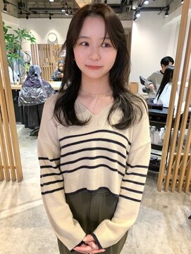 アニー(ANY) オリーブグレージュ、顔まわりカット、ブリーチなしダブルカラー