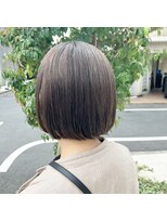 ブリス(VLISS)&nbsp;艶髪髪質改善_ダブルカラー_ショコラアッシュ_タッセルボブ