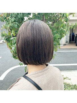 ブリス(VLISS) 艶髪髪質改善_ダブルカラー_ショコラアッシュ_タッセルボブ