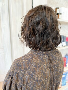 キャアリー(Caary) 福山パーマ20代30代40代50代人気Caaryウェーブ大人ボブショート