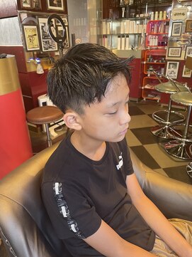 グリッツ (GLITZ) アップバングスパイキーショートカット