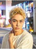心斎橋スパイキーショートビジネスヘアフェザーショートパーマ
