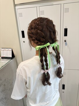 アローム(alom) イメチェン/ホワイトブロンド/外ハネボブ/美髪/茅ヶ崎