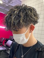 メッシュハイライトスパイラルパーマツイストパーマツーブロック