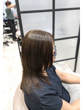 イーズ バイ インス(Yeeee.s by INCE) 白髪ぼかし/脱白髪染め/脱白髪染めハイライト/透明感