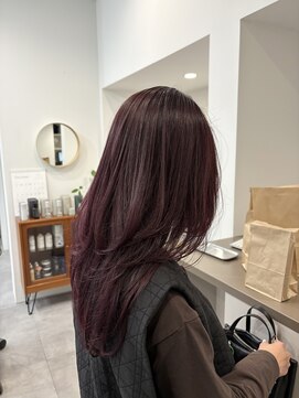 ユエン(YUEN) レイヤーカット×ボルドー