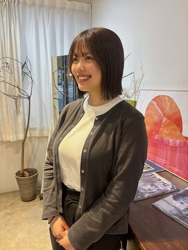 ヘアーアイストゥーレ(HAIR ICI TRE) ぷつっとボブ外はねボブ顔まわりカット
