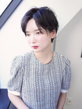 大人ハンサムショートヘアパーマショート