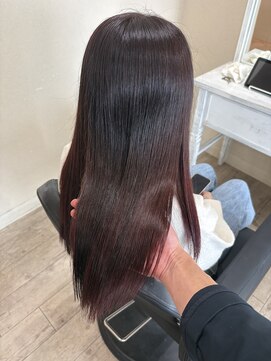 ユラ(YURA) 毛先のブリーチを活かしてカシスレッド【姫路/姫路駅/韓国風】