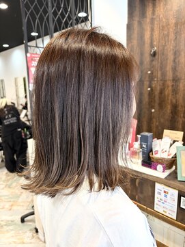 リノナ(Linona) ロングショートワンカールパーマカーキグレージュ前髪錦糸町