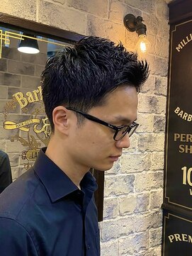 ミリオンバックス 上野(Million Bucks) 知的で爽やかな印象を与えるナチュラルアップバングスタイル！