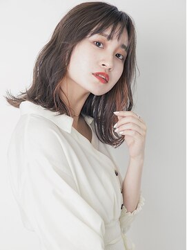 キッカ(kicca) 【kicca】切りっぱなしロブ×グレージュカラー