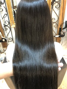 アリュウル 表参道 青山(Allure) 韓国髪質改善カーキグレージュ