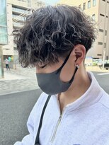 オーガニック アトリエ 大宮(organic+atelier)&nbsp;メンズツイストスパイラルパーマ無造作暗髪マッシュ波打ち