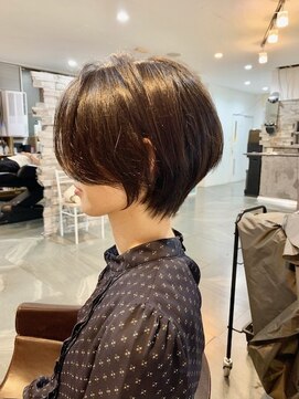 ブロッサム 大塚店(Blossom) 大人可愛い20代30代40代黒髪前下がりショートボブ丸みショート◎