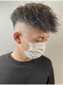 前下がりスキンフェード ツイストパーマ