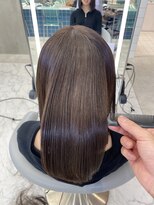 ロンドルーチェ 心斎橋(Lond luce)&nbsp;ダークアッシュ/ミディアムレイヤーカット［髪質改善/縮毛矯正］
