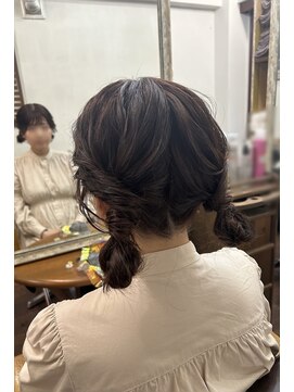 ワンイレブン 新橋銀座口(ONE_ELEVEN) ツインテール