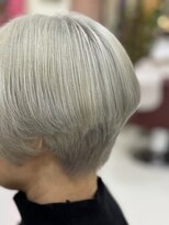 イズム(isms...)&nbsp;ホワイトカラー