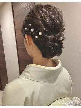 着付け教室 吉岡の写真/和装の雰囲気に調和する優しく上質なヘアセットで、着物姿を美しく引き立て凛とした和の魅力を引き出します