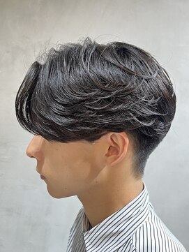 ニコ トウキョウ ロジック(nico TOKYO Logic) センターパートニュアンスパーマフェザーパーマ