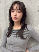 20代・30代_顔周りレイヤー×無造作カール