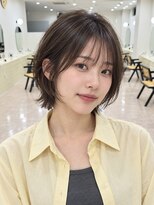 モト 船橋(moto)&nbsp;韓国アイドルショートレイヤーボブオリーブブラウン顔周り船橋