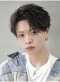 無造作センターパートパーマ毛流れフェザーショート