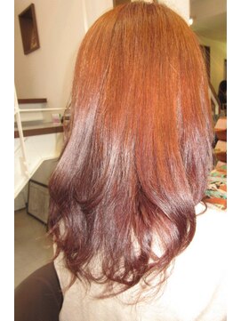 コアフィールフィス(COIFFURE fils) M3DハイブリッドMIXでピンクに。