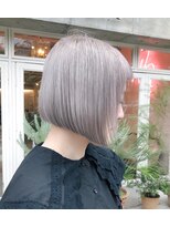チカシツ(Chikashitsu) white  greige bob
