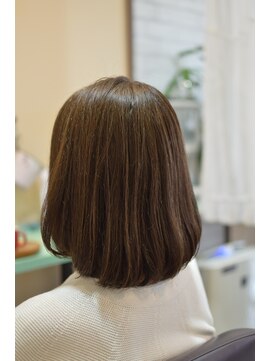 アナザードア(another door) ハイライトを入れた明るく仕上がる白髪染め