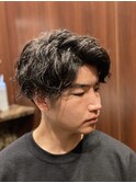 センターパートスパイラルパーマ
