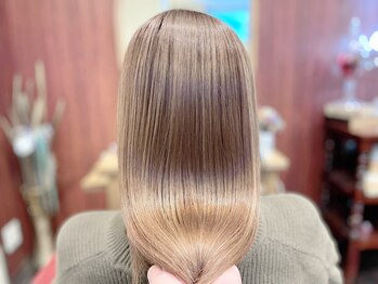 ラヴィソン ヘアー(RAVISSANT HAIR)の写真/≪矢場町・栄≫縮毛矯正専門店/施術総数5.5万人以上の実績で抜群の技術が自慢♪綺麗な天使の輪へ導く