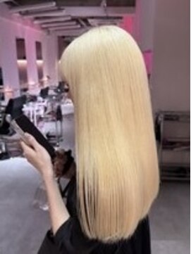 ダズリングディア(Dazzling Deer) 抜きっぱなしブロンド/ブリーチ/ハイトーン