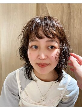 エンドリンク(endlink) レイヤーカットミニボブウルフカット黒髪ネビージュ小顔ワンレン