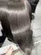 オンワン(On 1s)の写真/髪のうねりや広がりを抑え、自然なストレートヘアを実現♪ダメージレスで艶のあるストレートが叶う☆