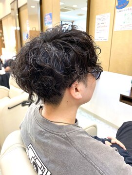 マキシム ナカイ(MAXIM NAKAI) メンズショートツーブロック刈り上げツイストスパイラルパーマ