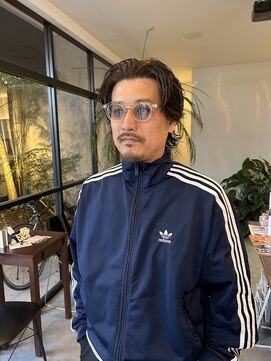 サロンド ココ(Salon de COCO) メンズセンターパートウルフ