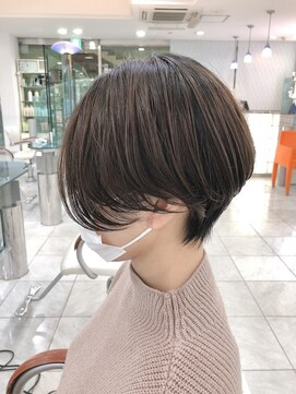 クオーター(QUARTER) くびれハンサムショート