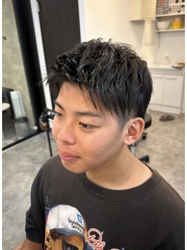 モナミ(mon amie) 大学生ショート黒髪2ブロックアップバング20代30代40代