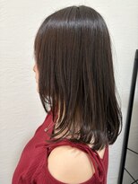 ウタ(uta) ツヤ感たっぷりのナチュラルブラウン