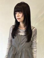 イル(ill)&nbsp;ロング レイヤースタイル レイヤーカット 大須