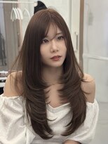 ロムーク 表参道(LOMKH)&nbsp;ミディアムレイヤーレイヤーカット顔周りグレージュ