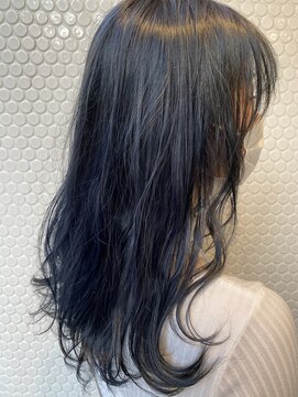 エル(EL by green) [ＡＫＩＫＯ]ネイビーブルー×ロングレイヤー