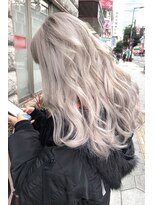 リア 大阪梅田(Ria)&nbsp;～シルバーアッシュ　～【Ria 大阪 梅田】